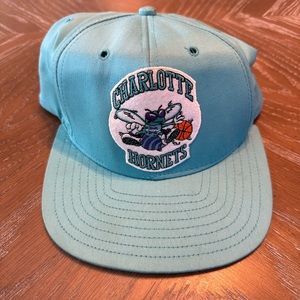 Charlotte Hornets - Vintage Snapback Hat